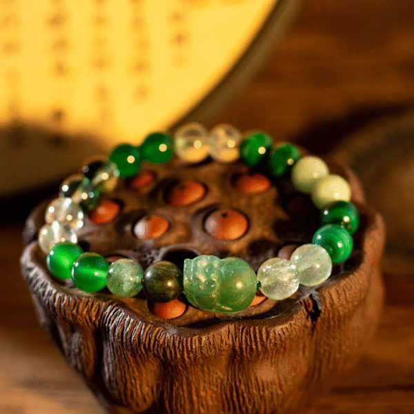 Natural  bracelet green crystal - Image 2
