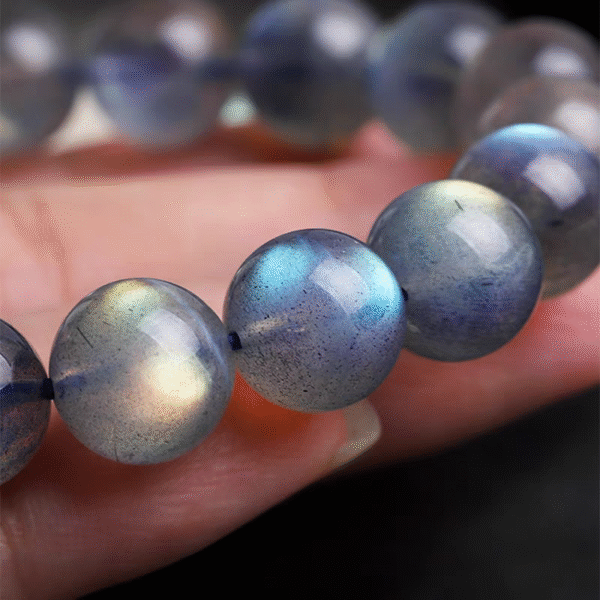 Natural 7a gray moon stone bracelet - Image 2